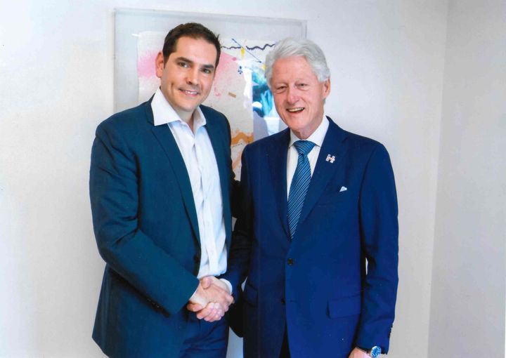 Demetri Argyropoulos Avant Global Founder with client Bill Clinton 42nd President of the United States.