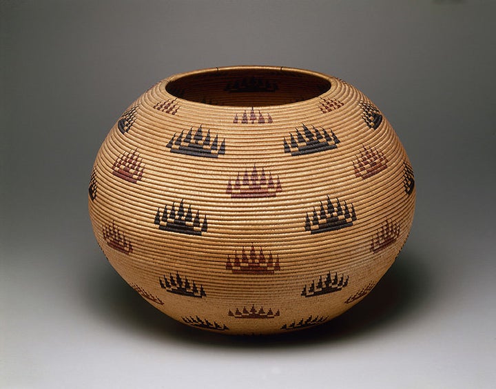 A basket bowl by Louisa Keyser, also known as Datsolalee (ca. 1829–1925), made in 1907 in Nevada.
