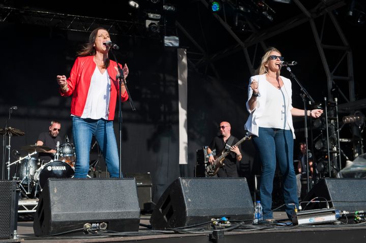 Keren and Sara have continued to play shows as a duo prior to their reunion with Siobhan