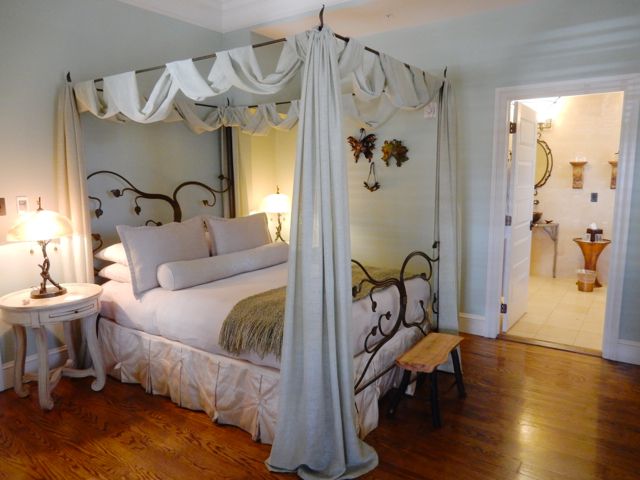 One of 8 Literary-Themed rooms at Inn Boonsboro