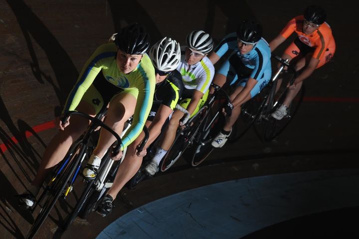 World Cycling League’s Missy Erickson leads a pack of WCL racers in 2016