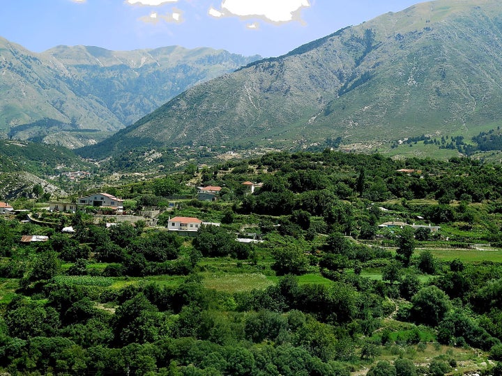 Open spaces, new communities in Albania