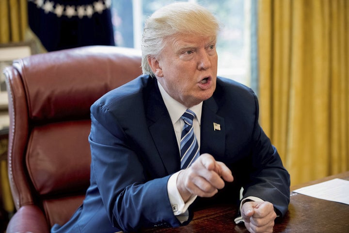 Trump points his finger