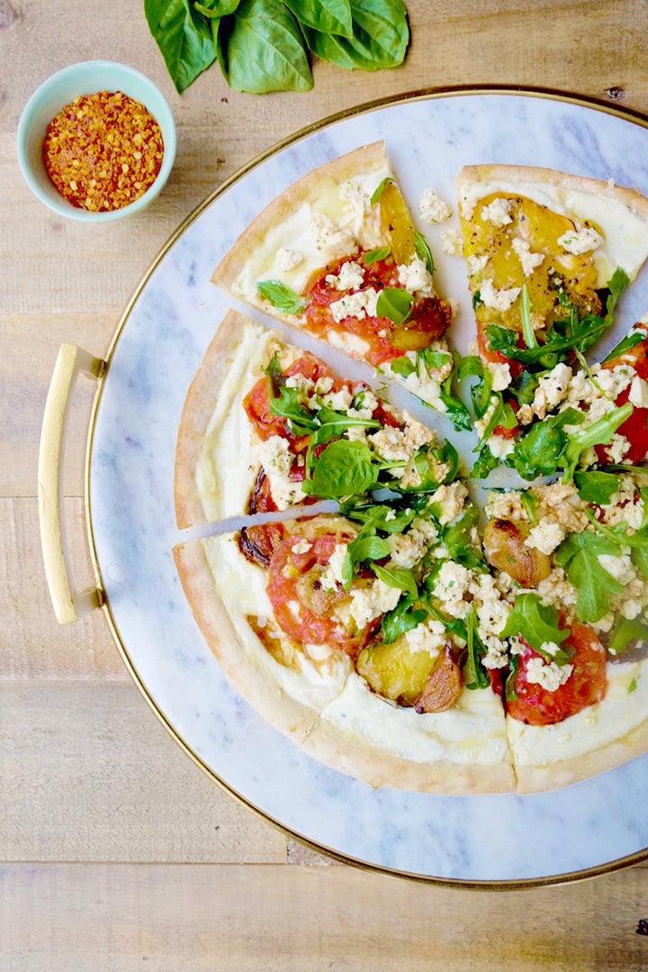 <p>Roasted Garlic Pizza</p>