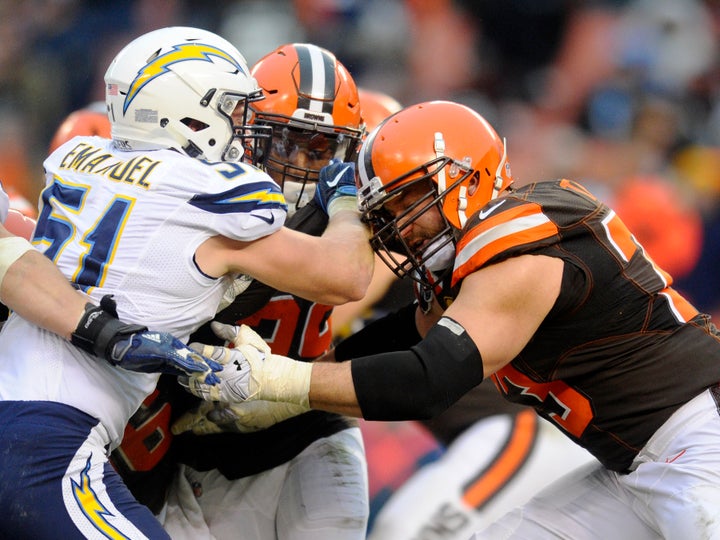 Another day on the job for the Cleveland Browns' Joe Thomas (73), who has never missed a game in 10 years.