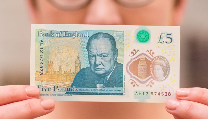A row has erupted over punctuation on the new £5 note, featuring Winston Churchill.