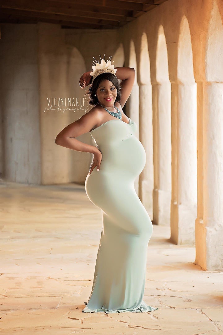 5 Mothers Dress As Disney Princesses For Magical Maternity Shoot