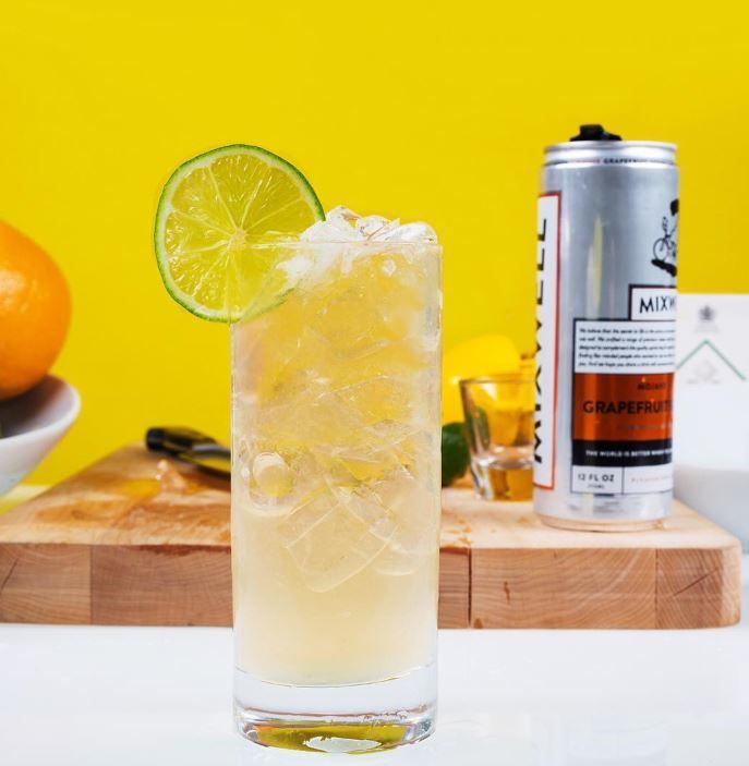 <p> <strong><em><span style="text-decoration:underline;">THE PALOMA 2 oz 100% Blue Agave Tequila ½ oz fresh lime juice 4 oz Mixwell Mojave Grapefruit Soda </span></em></strong> </p>