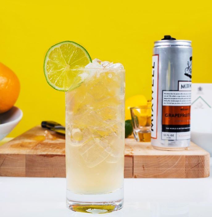 <p> <strong><em><span style="text-decoration:underline;">THE PALOMA 2 oz 100% Blue Agave Tequila ½ oz fresh lime juice 4 oz Mixwell Mojave Grapefruit Soda </span></em></strong> </p>