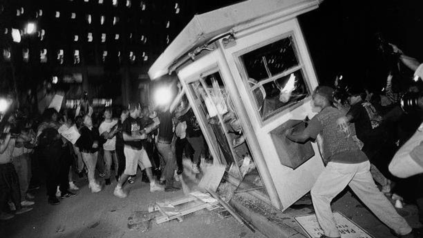 'LA 92' Looks Back At The Rodney King Protests 25 Years Later | HuffPost
