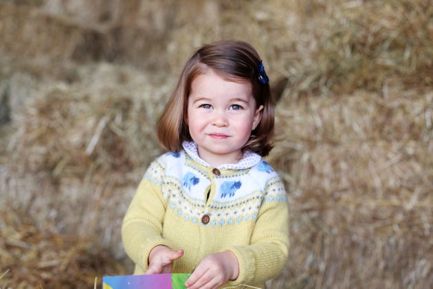 シャーロット王女 2歳の誕生日迎える キャサリン妃が撮影した最新の写真公開 ハフポスト