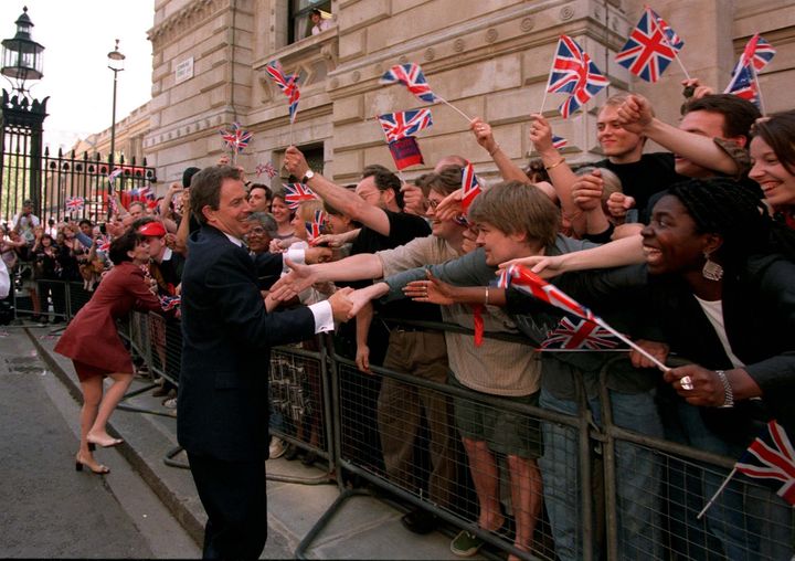 Blair arrives at Downing Street after the history landslide victory in 1997