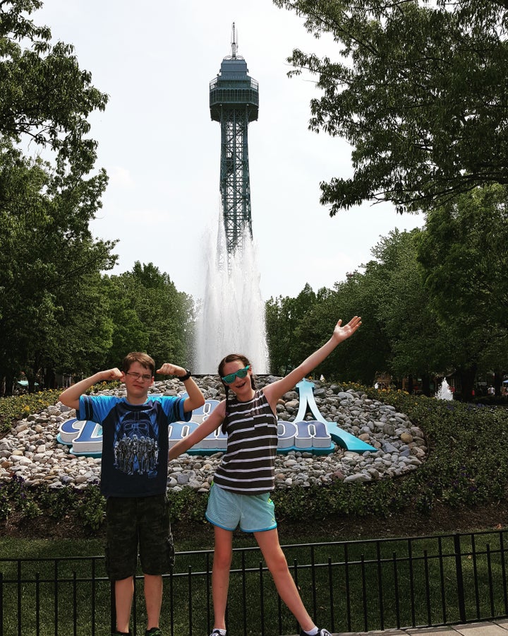 <p>King’s Dominion Entrance with 1/3 Scale Eiffel Tower in background.</p>