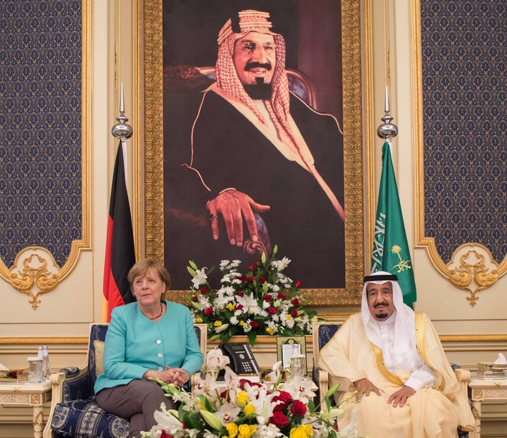 Saudi Arabia's King Salman bin Abdulaziz Al Saud and German Chancellor Angela Merkel attend a deal signing ceremony in Jeddah, Saudi Arabia April 30, 2017.