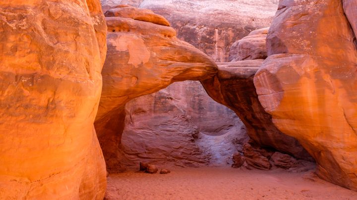 Sand Dune Arch