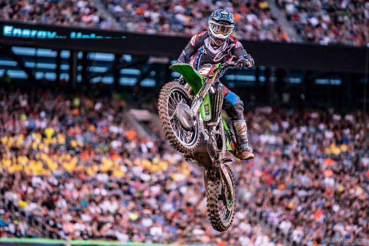 If there was one single race when the 2017 Monster Energy Supercross Championship flipped, it was the New Jersey SX. Eli Tomac had the lead and then fell in a turn, handing the win and points lead over to Ryan Dungey. The Kawasaki star will have one more chance to turn it around next weekend in Vegas.