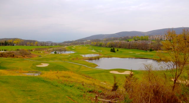 <p>Grand Cascades Lodge, Golf, Hamburg NJ</p>
