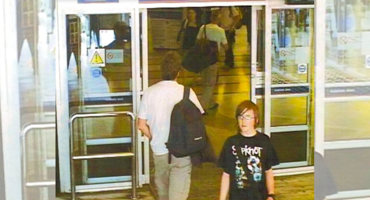 The final image of Andrew shows him emerging from London's Kings Cross train station at 11:25am on 14/9/2007
