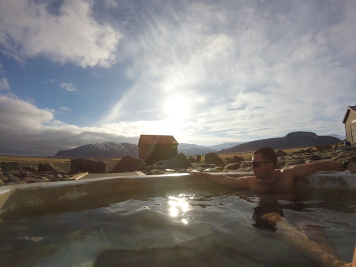 <p>The Hoffell hotpot near Hofn was completely empty and had stunning views of the Vatnajökull Glacier!</p>