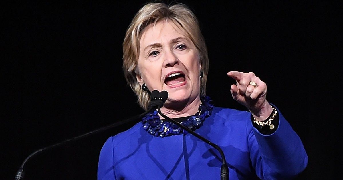 Hillary Clinton Rips Hackers Blasts Media In A Single Tweet Huffpost World 9843