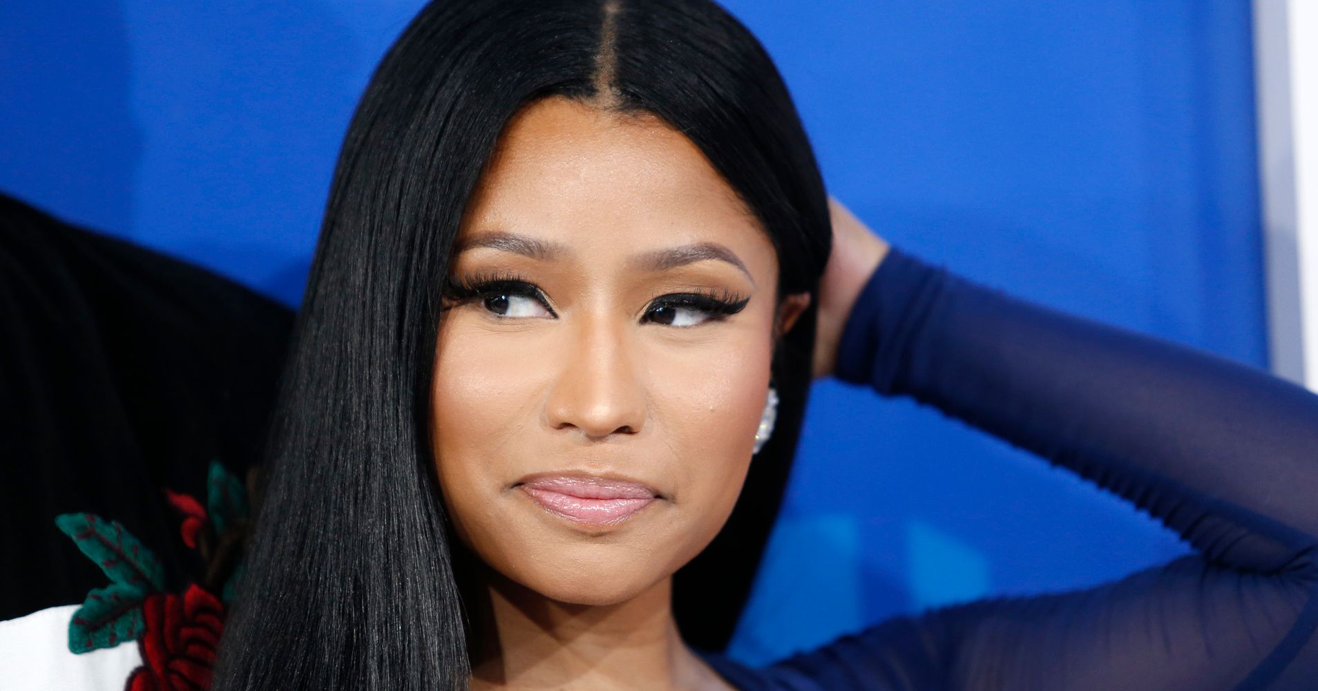 Nicki Minaj Offers To Pay Fans' College Bills On Twitter HuffPost