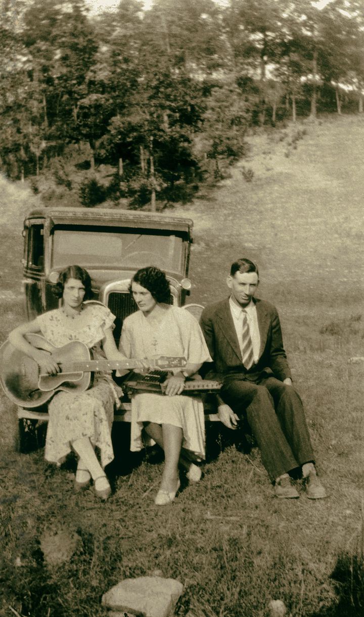 Maybelle, Sara and A.P. Carter, 1920s. 