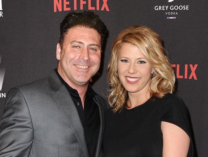 Jodie Sweetin and Justin Hodak attend a Netflix event in 2017. 