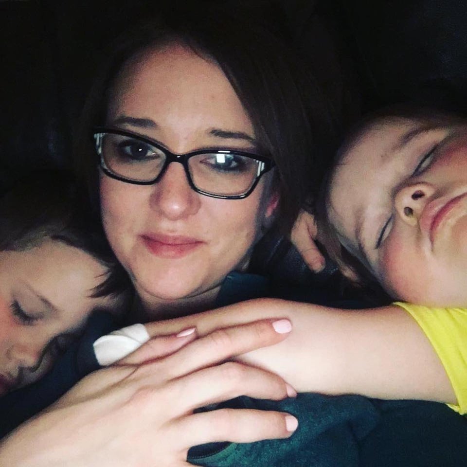 31 Heartwarming Single Mom Selfies That Deserve All The Likes 