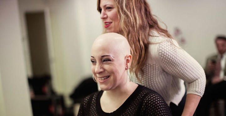 <p>Merria Dearman working with a client at Har, NYC</p>