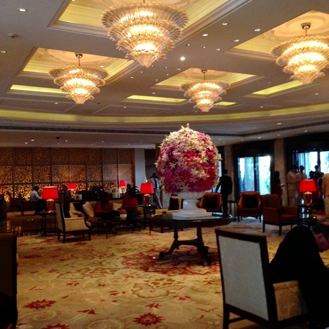 Just steps from the bustling streets of Colaba, the Taj Palace’s lobby is a luxurious entree to the world within.