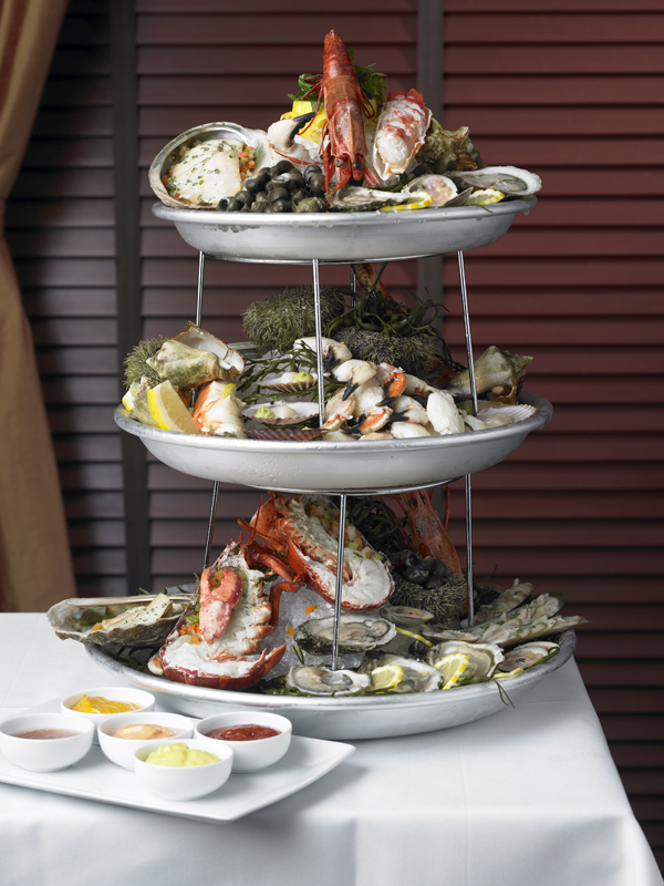 <p>Seafood Tower</p>