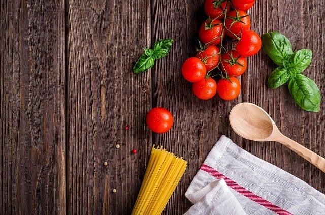 <p>By removing the grocery shopping aspect of cooking, you can help your loved one eat healthy meals with their family.</p>