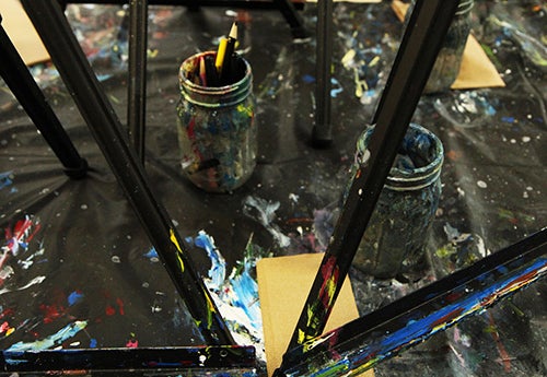 <strong>Studio still life.</strong>