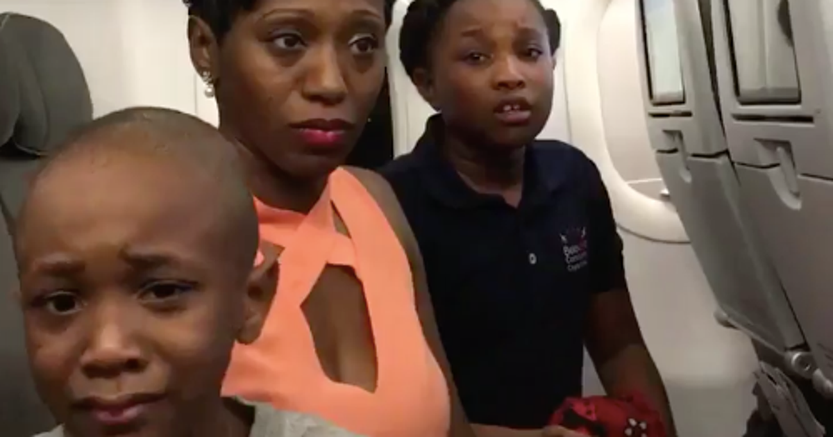 Family Says They Were Booted Off A JetBlue Flight Because Of A Cake ...