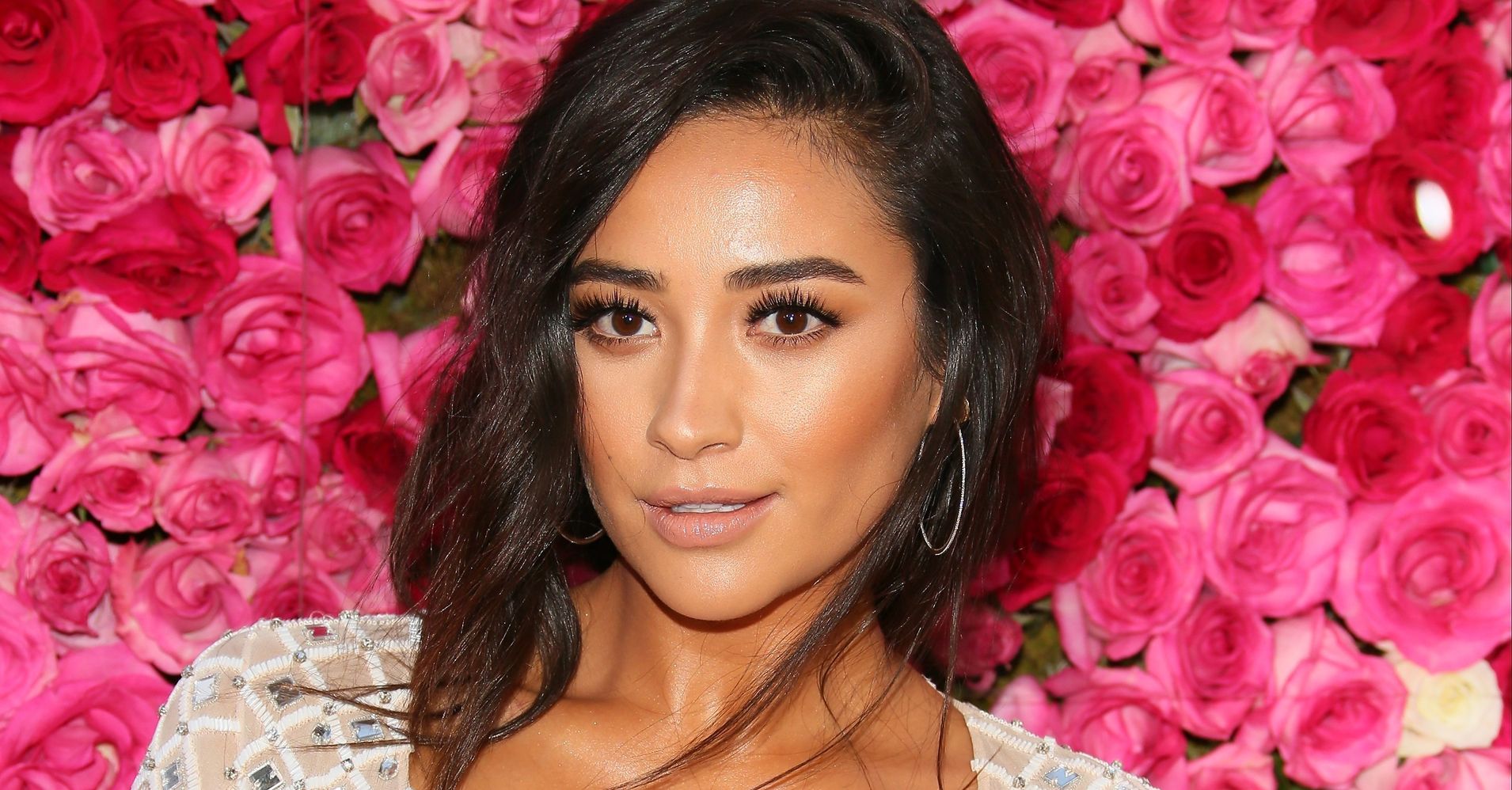 Shay Mitchell Says Playing A Queer Character Was The Best Part Of Pretty Little Liars Huffpost