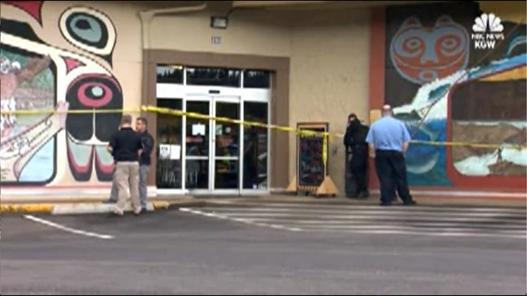 Bloodied Man Carrying Severed 'Human Head' Stabs Store Employee Cops