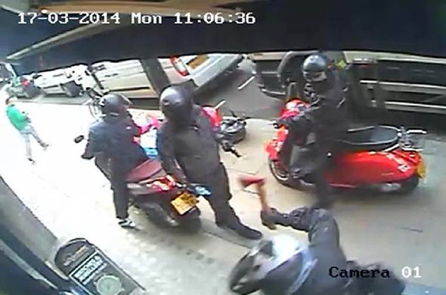 Vigilante Motorcycle Groups Forming In London To Combat Moped Crime