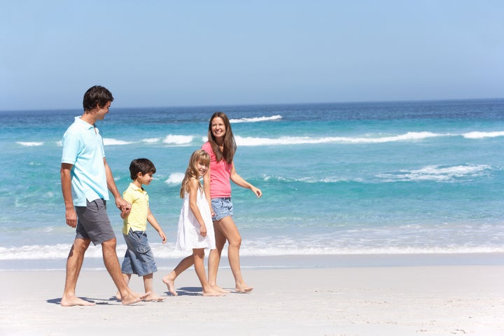 <p>10 Fun and Healthy Activities to Do as a Family This Summer</p>