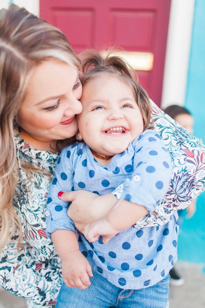 <p>Sarah and her daughter Ellis</p>