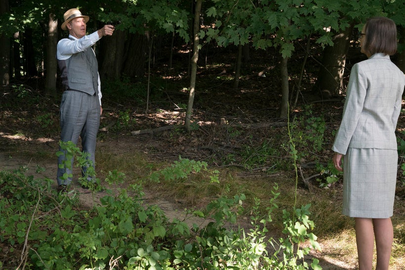 A turning point in the relationship between Red (James Spader) and Mr. Kaplan.