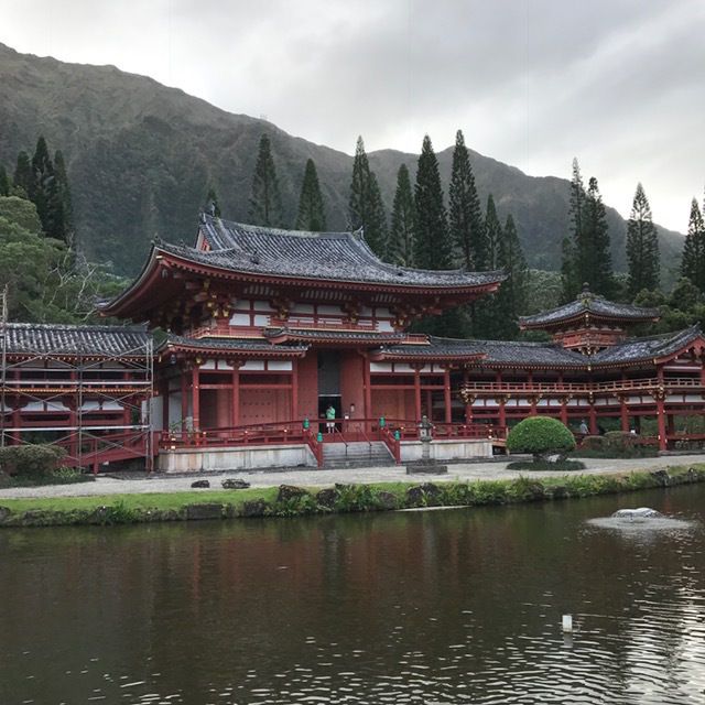 The peaceful Byodo-In Temple, a replica of a 950 year old Jpanese temple. 