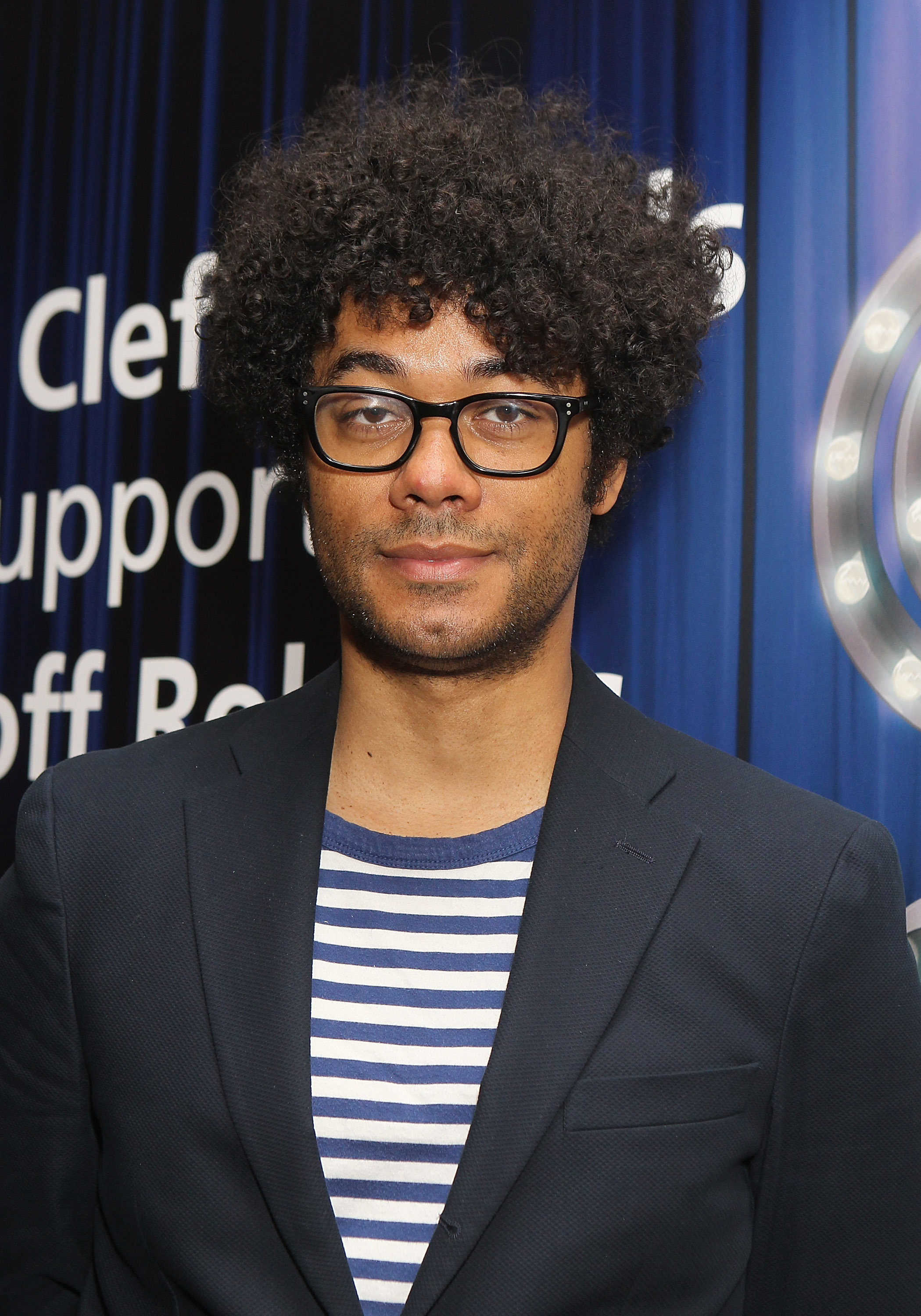 Richard Ayoade guns