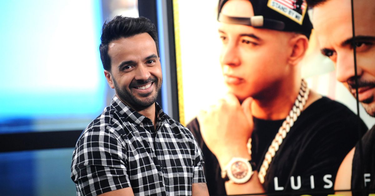 Luis Fonsi, Daddy Yankee, & Justin Bieber's “Despacito” Becomes First  Spanish-Language #1 Single Since “Macarena” - SPIN