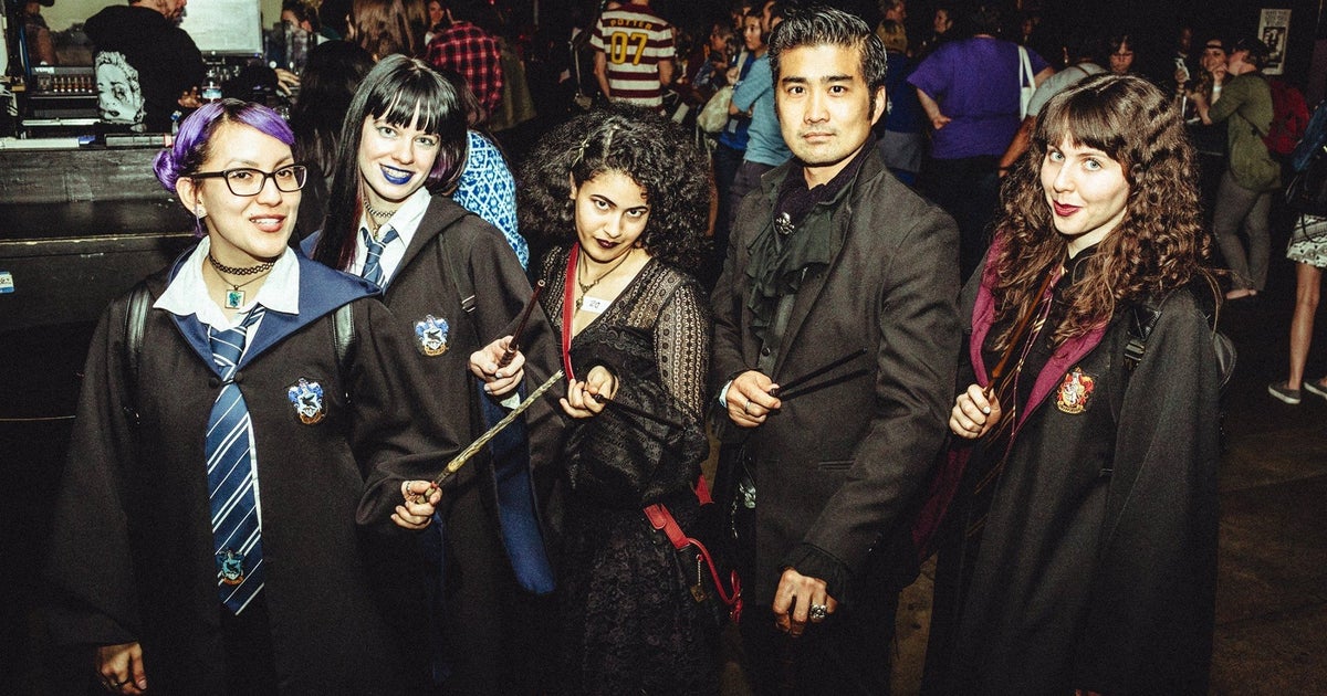 PotterCon Is The Adult Harry Potter Conference Of Your Muggle Dreams ...