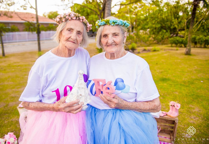 100 has never looked so good. Paulina in pink and Maria in blue.