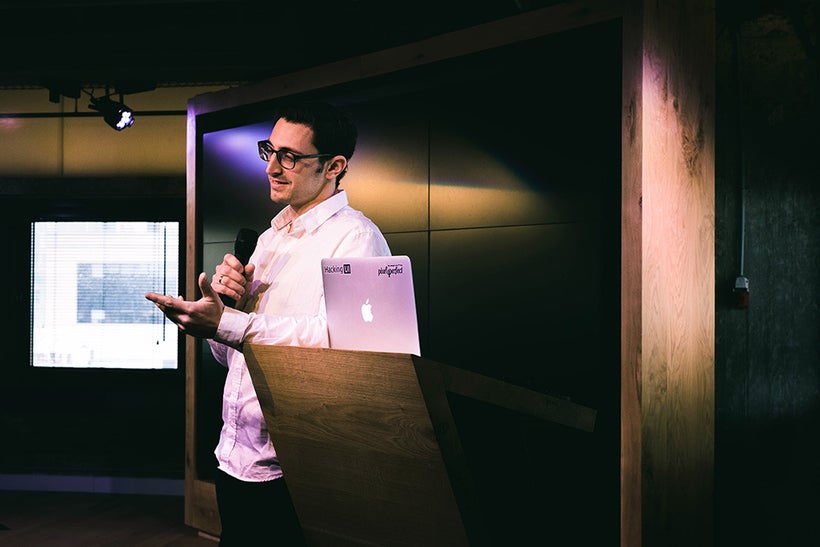 Sagi Shrieber, a co-founder of Hacking UI, a blog, newsletter & podcast for designers and developers with an entrepreneurial