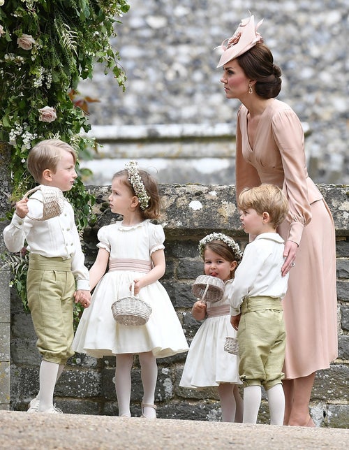 Photos Of Prince George And Princess Charlotte Capture An Adorable Moment  Of Sibling Bonding | HuffPost World