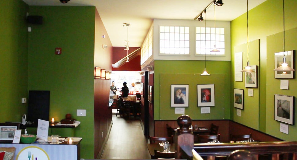 For Mariana Chilton, founder of EAT Café, spending a little extra money on decor was a priority. She wants customers t