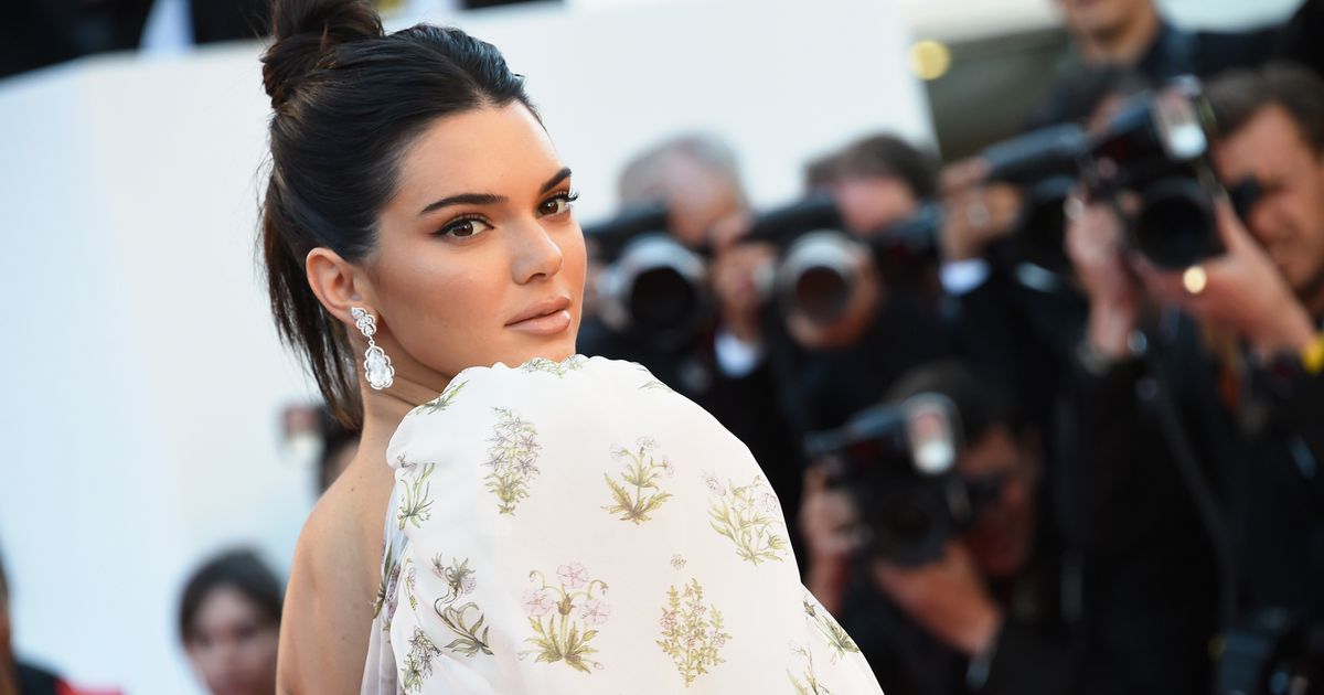 Socks With Sandals: Kendall Jenner And The Instagram-Worthy Trend ...