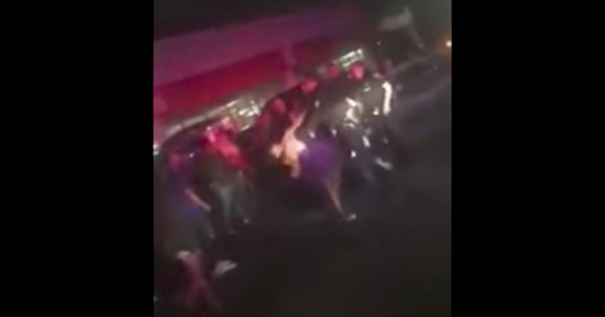 Texas Police Officer Allegedly Punches A 14-Year-Old Girl In Graphic ...